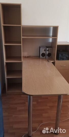 Компьютерный стол