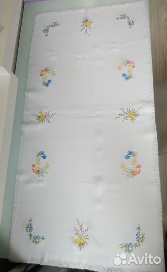 Дорожка столовая с вышивкой Пасха