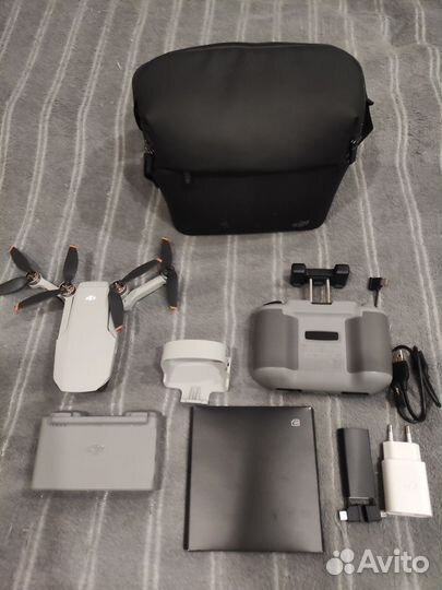 Квадрокоптер DJI Mini 2 Fly More Combo + 256Gb