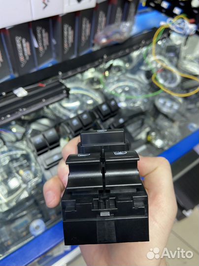 Блок управления стеклоподъемниками Volksvagen polo