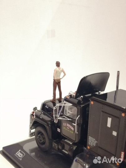 1:43 Фигурка Утенка из к/ф Конвой Окрашенная и Нет