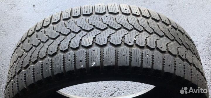 Yokohama Ice Guard F700Z 255/50 R19