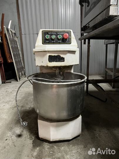 Тестомесильная машина бу