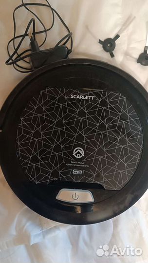 Робот пылесос scarlett