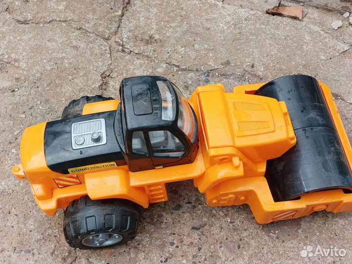 Каток дорожный игрушечный