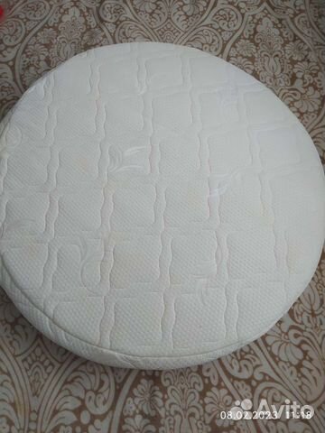 Матрас в круглую кроватку