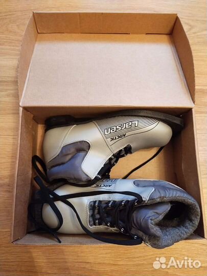 Беговые лыжи 200 см Larsen 37 размер ботинки компл