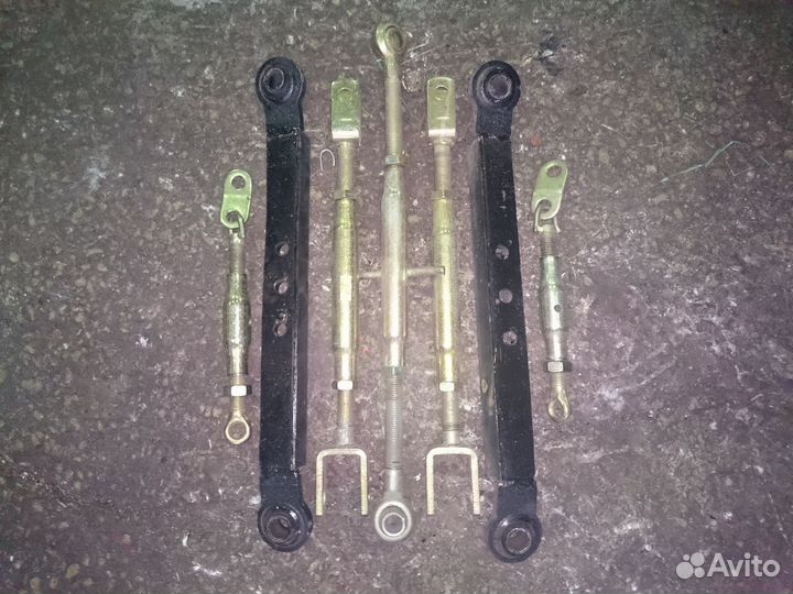 Механизм навесной Уралец L Межцент.530 мм. (Сельхознавеска для тракторов 16-22 л.с) без пальцев