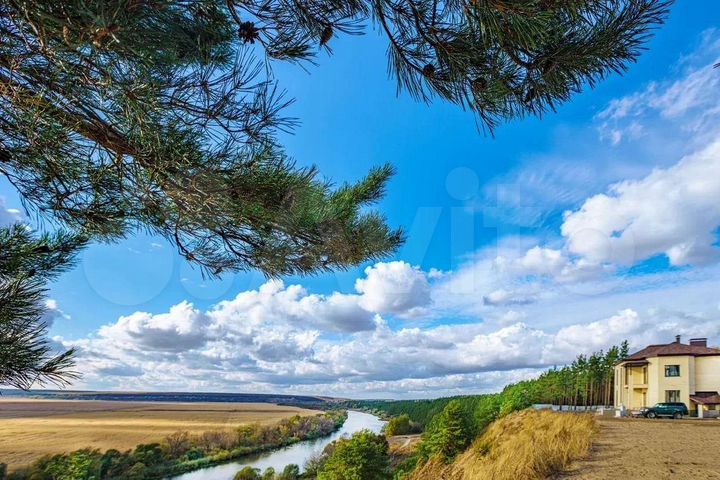 3-к. квартира, 105 м², 1/2 эт.