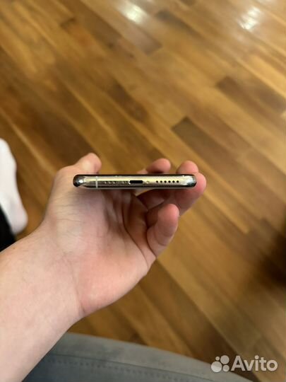 iPhone 11 Pro, 64 ГБ