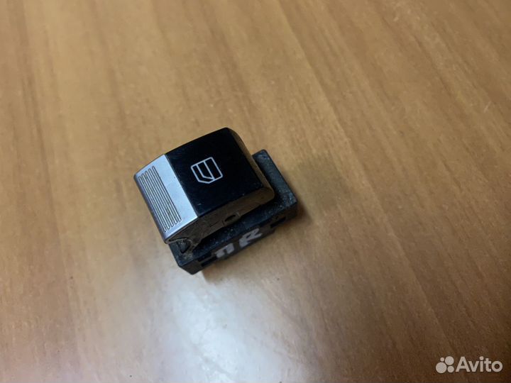 Кнопка стеклоподъёмника Lifan Solano