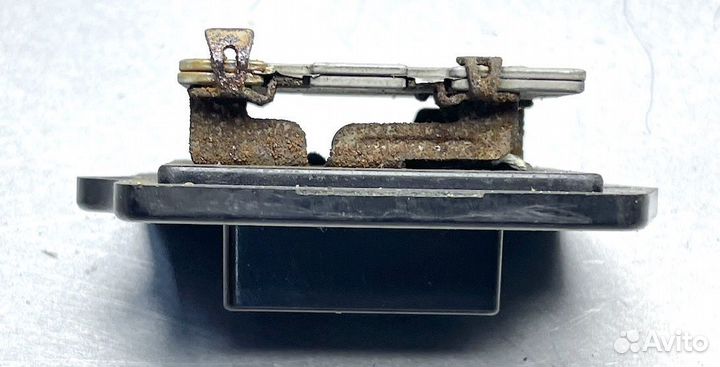 Мицубиси L400 Резистор печки