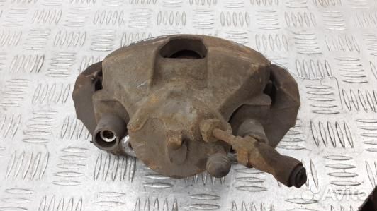 Суппорт тормозной передний правый ford focus 3 (5M