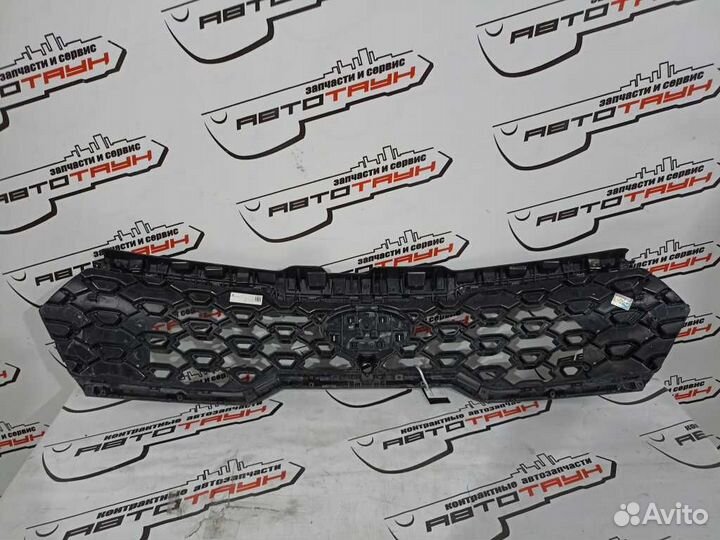 Решетка радиатора KIA sorento MQ4 камера 1 модель DY004Z