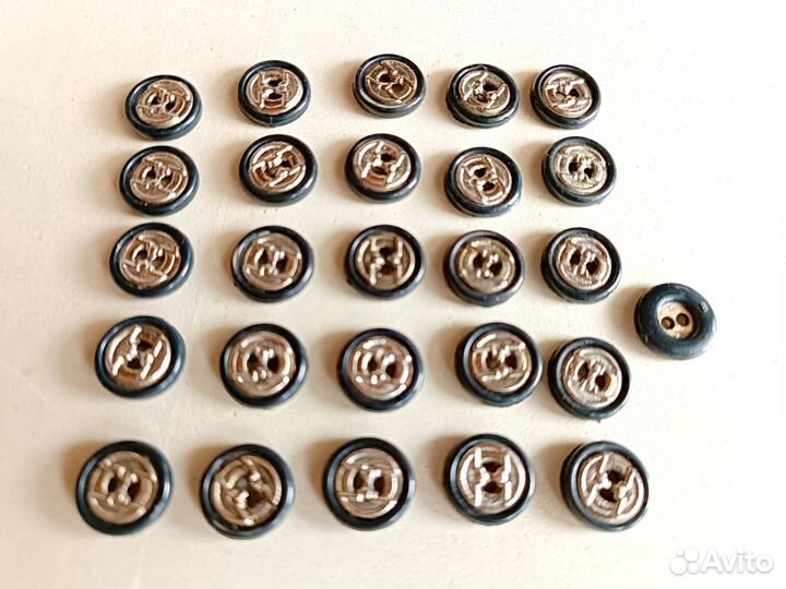 Пуговицы СССР пластик и кожа
