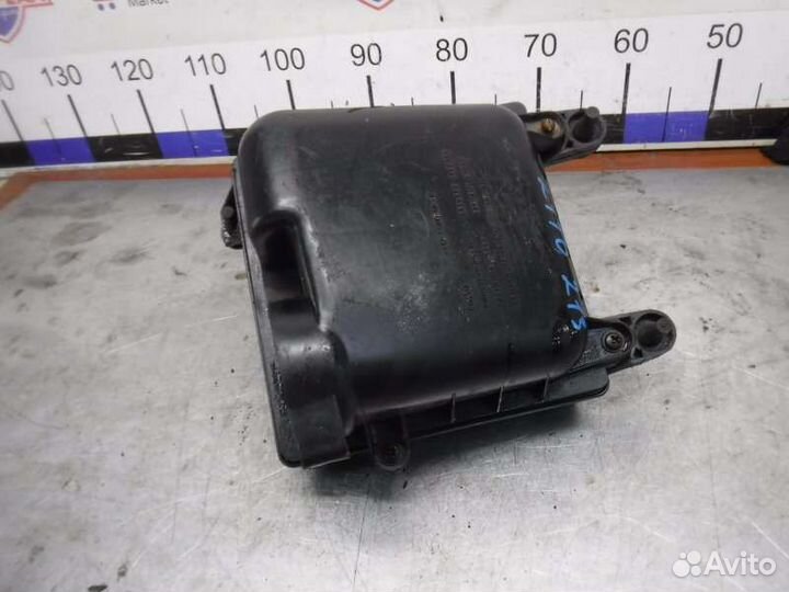 Корпус воздушного фильтра Ваз 2110 1.5 16V 2001