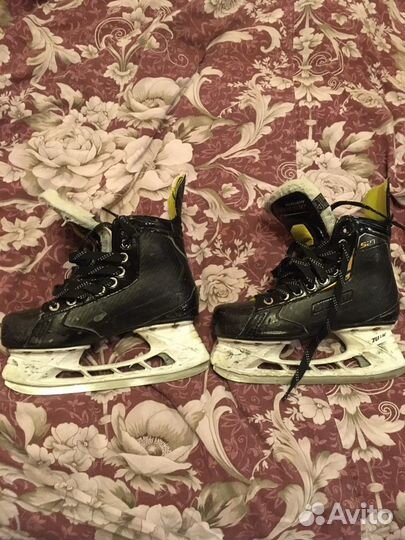 Коньки хоккейные