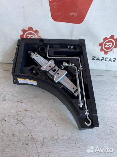 Lexus RX4 Набор инструментов