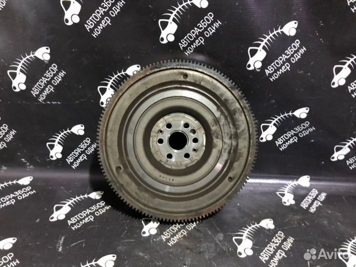 Маховик МКПП Ford Focus 3 хетчбэк 1 2011