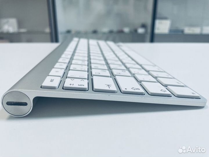 Apple Wireless Keyboard A1255