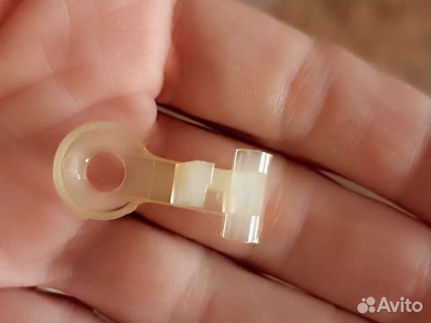 Лапки, шпульки для швейных машин