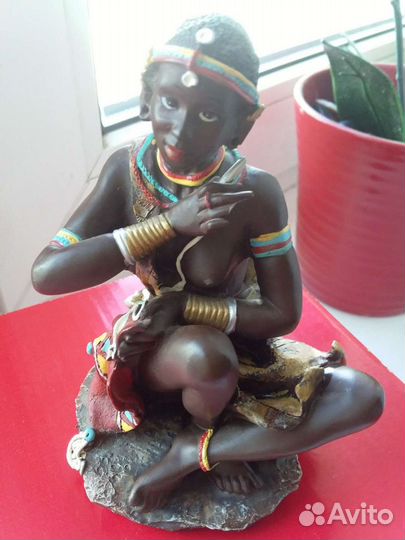 Статуэтка полистоун