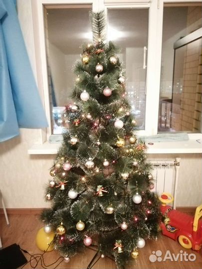 Елка искусственная