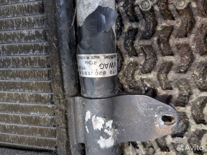 Радиатор кондиционера Volkswagen Touran, 2005