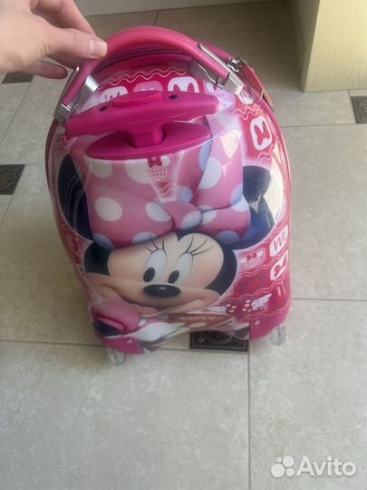 Детский чемодан на колесиках