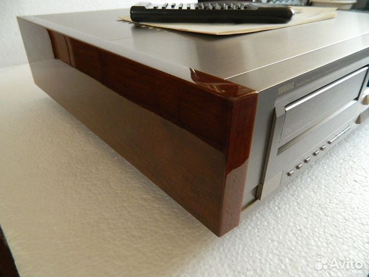Yamaha CDX-2000 проигрыватель cd дисков