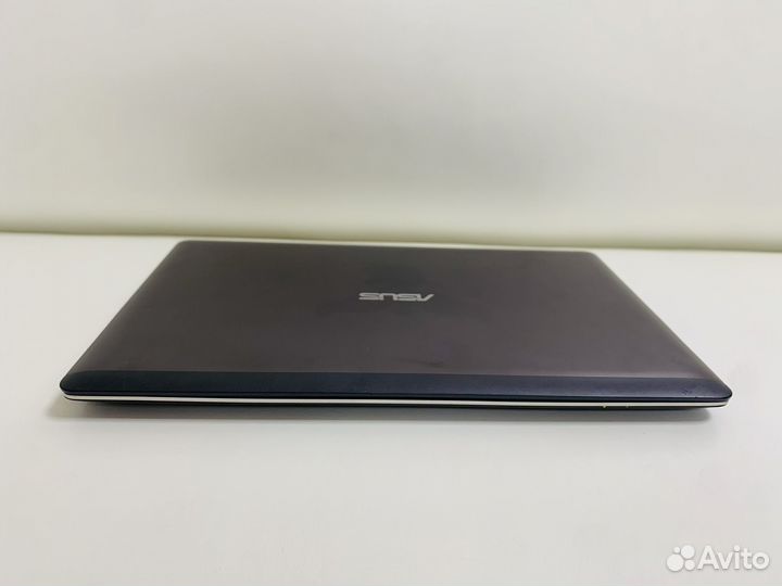 Компактный, сенсорный,громкий ноутбук