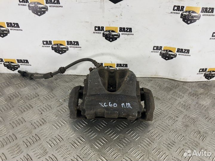 Суппорт передний правый R Volvo XC60