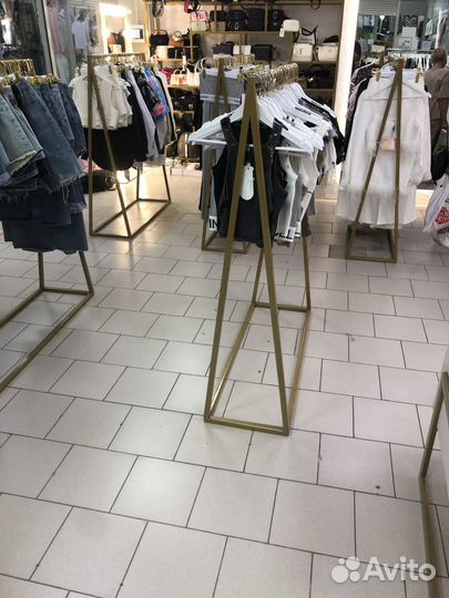 Стойка для одежды, вешало, рейл