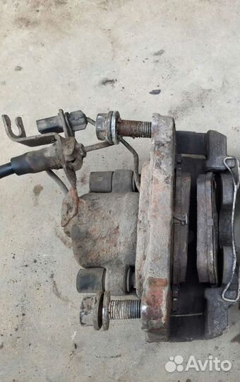 Суппорт передний audi a6 c5 Quattro