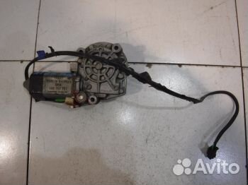 Моторчик переднего левого стеклоподъемника