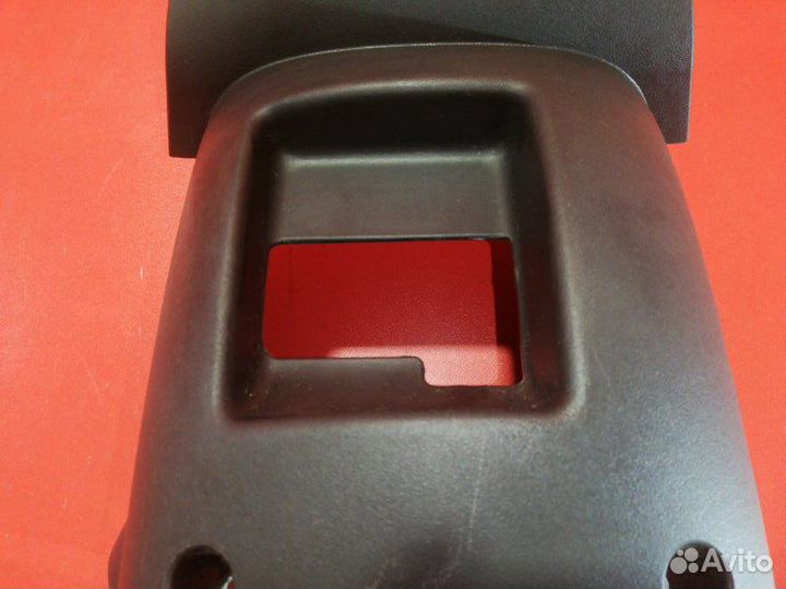 Кожух рулевой колонки левый Nissan Navara D40M