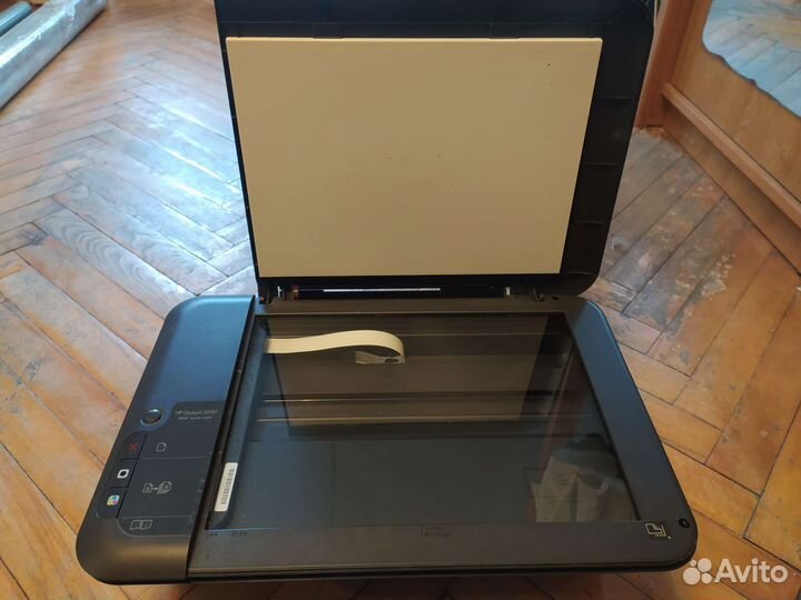 Цветной струйный мфу HP Deskjet 2050