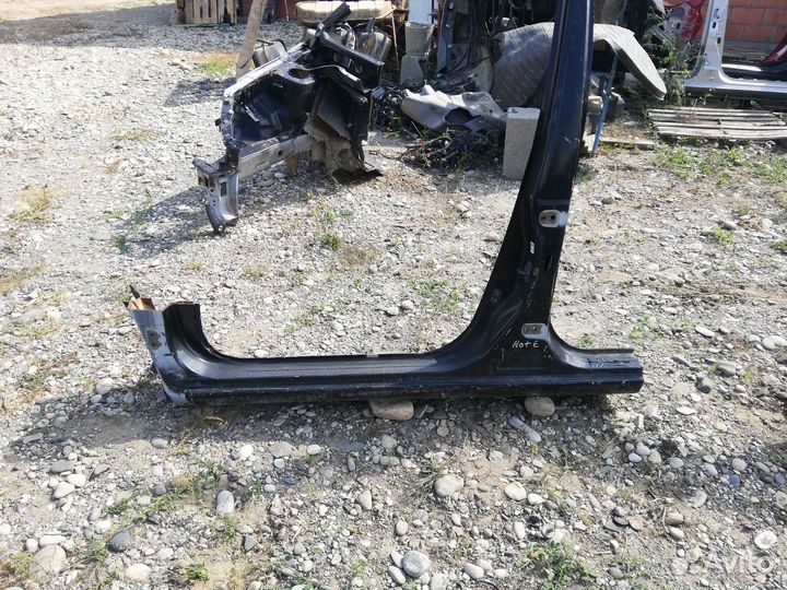 Порог Nissan Note