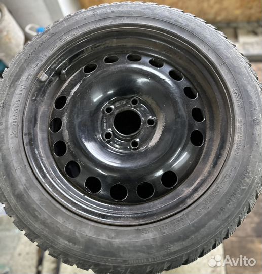 Kumho I'Zen KW22 205/55 R16