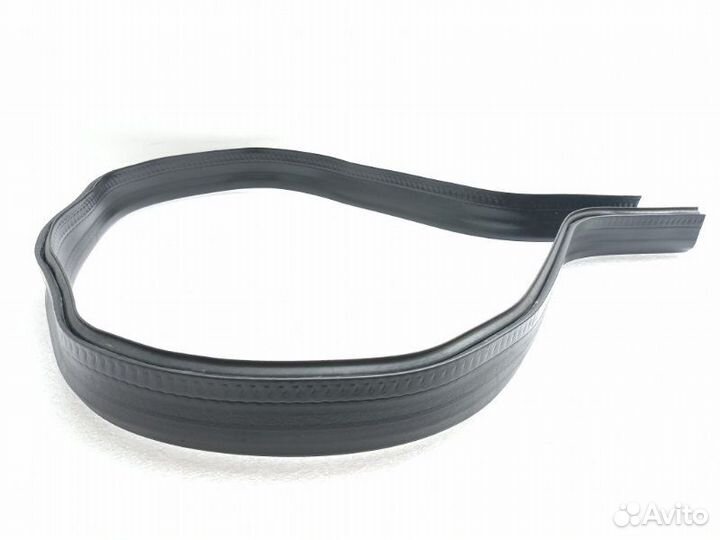 Уплотнитель капота Mercedes-Benz E-Class W212 1.8