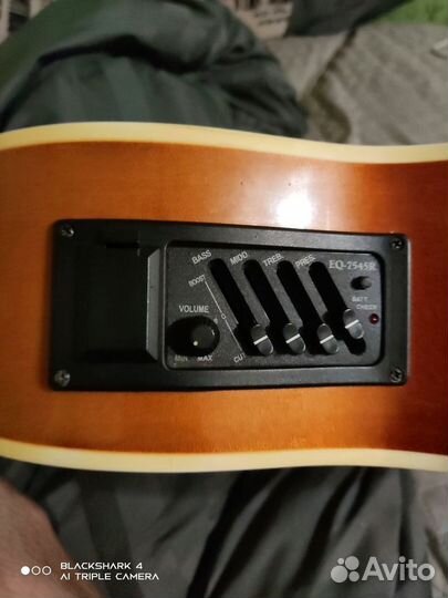 Электро акустическая гитара