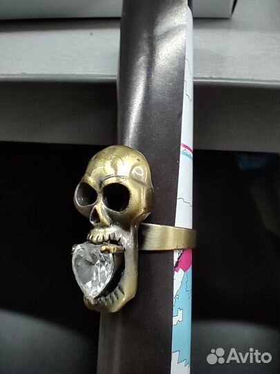 Кольцо с черепом
