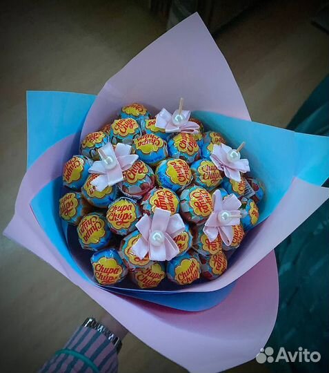 Букет из чупа-чупсов