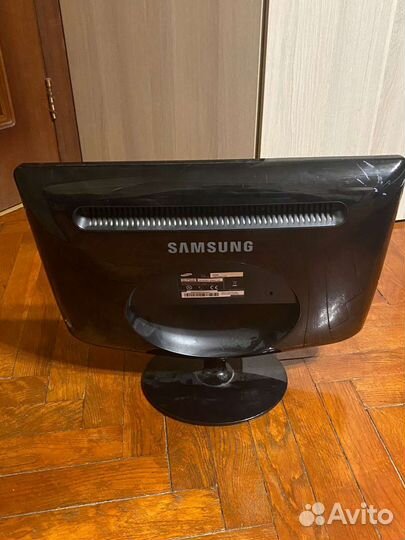 Монитор Samsung