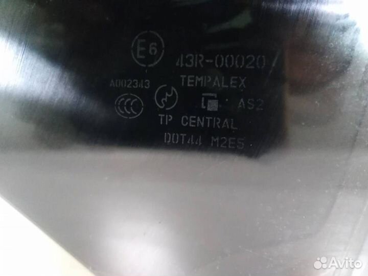 Стекло двери передней левой Infiniti FX S50 2003-2