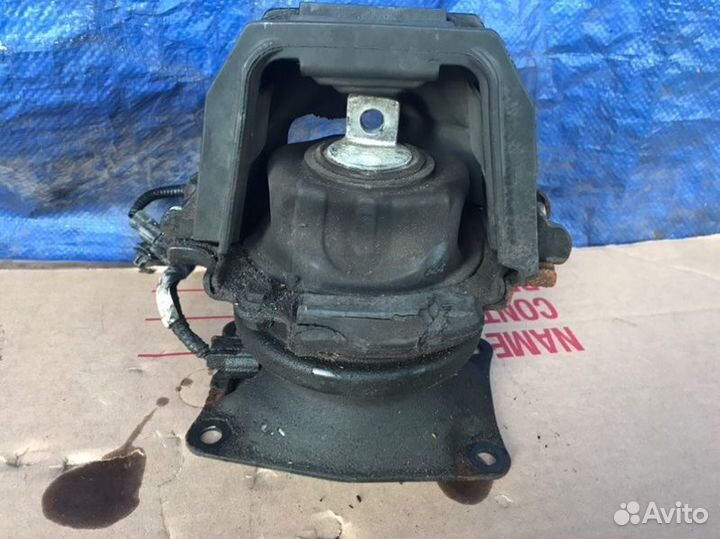 Подушка двигателя передняя Honda Accord CS2 J35Z2