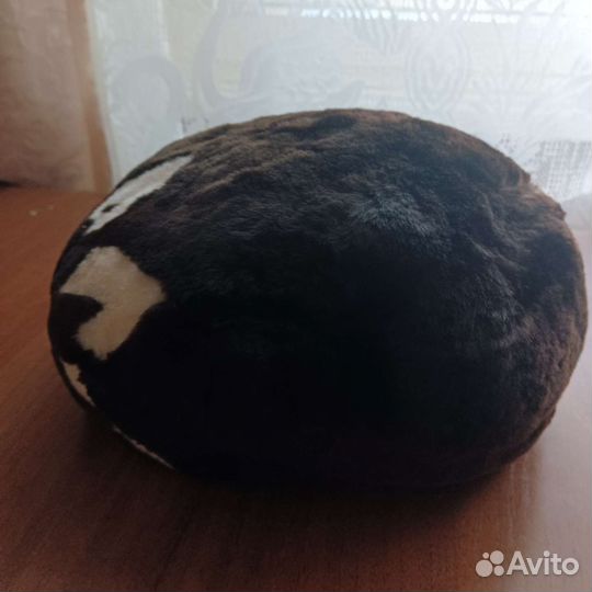 Головные уборы, шаль