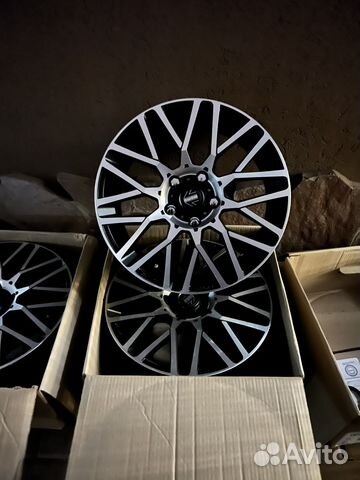 Диски momo revenge R17