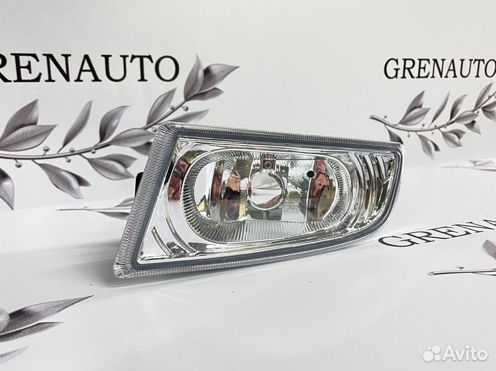 Противотуманная фара левая Honda Civic 8 4D седан