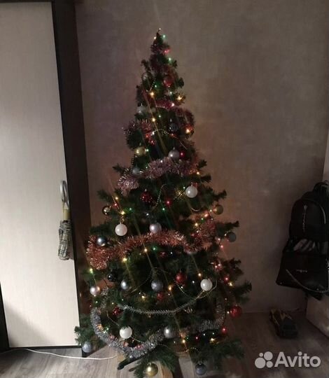 Елка искусственная